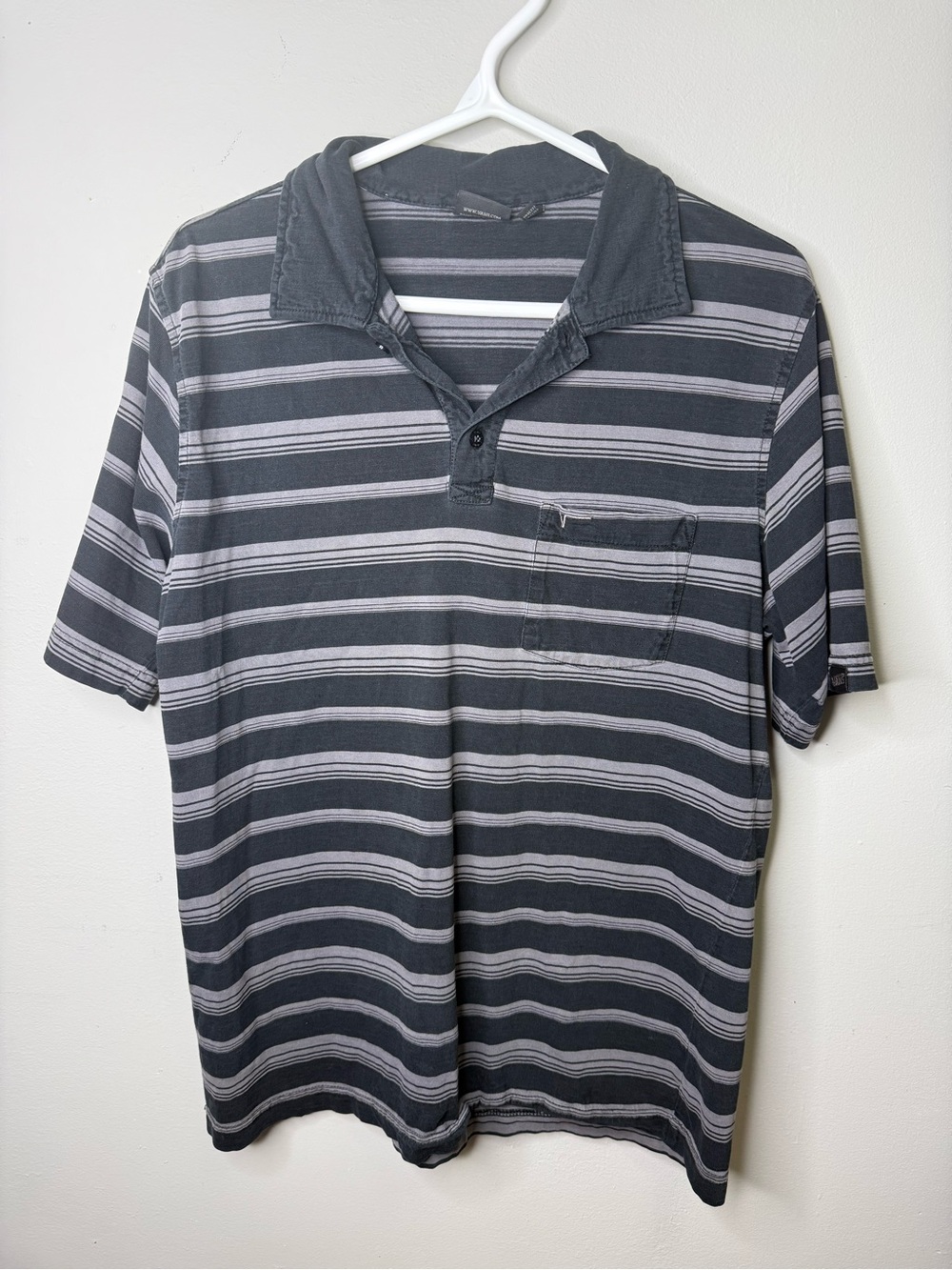 Vans Men's Black & Gray Striped Polo Shirt Medium